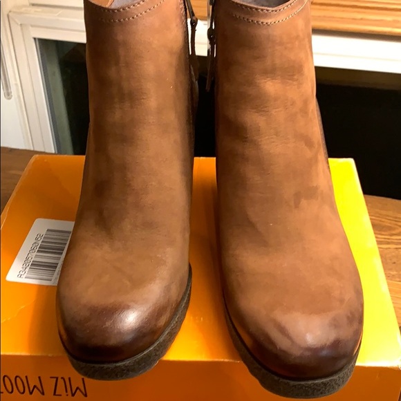 Miz Mooz | Newton Infinity Bootie - Picture 3 of 11